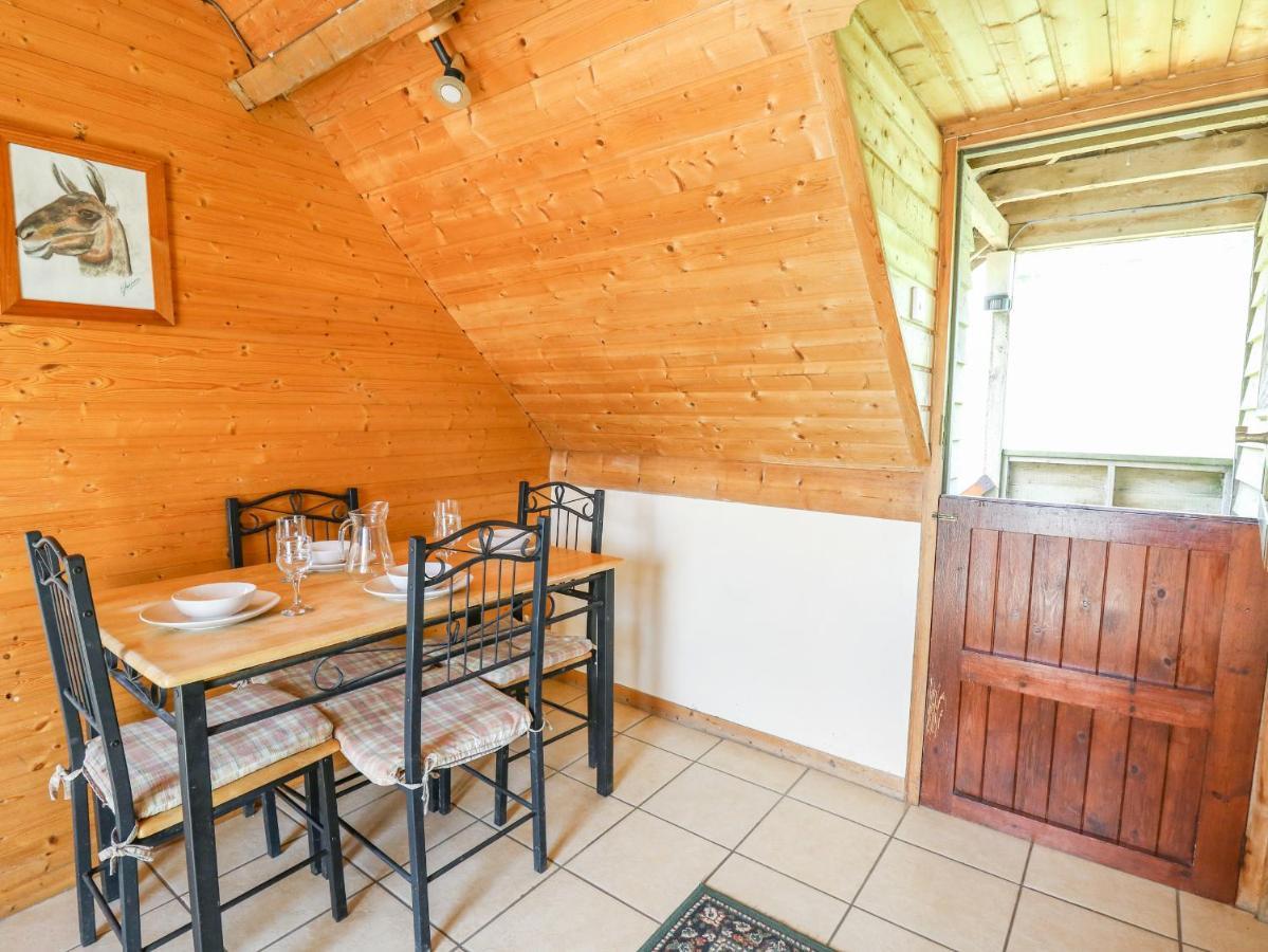 The Loft Apartment Llangunllo Exterior photo