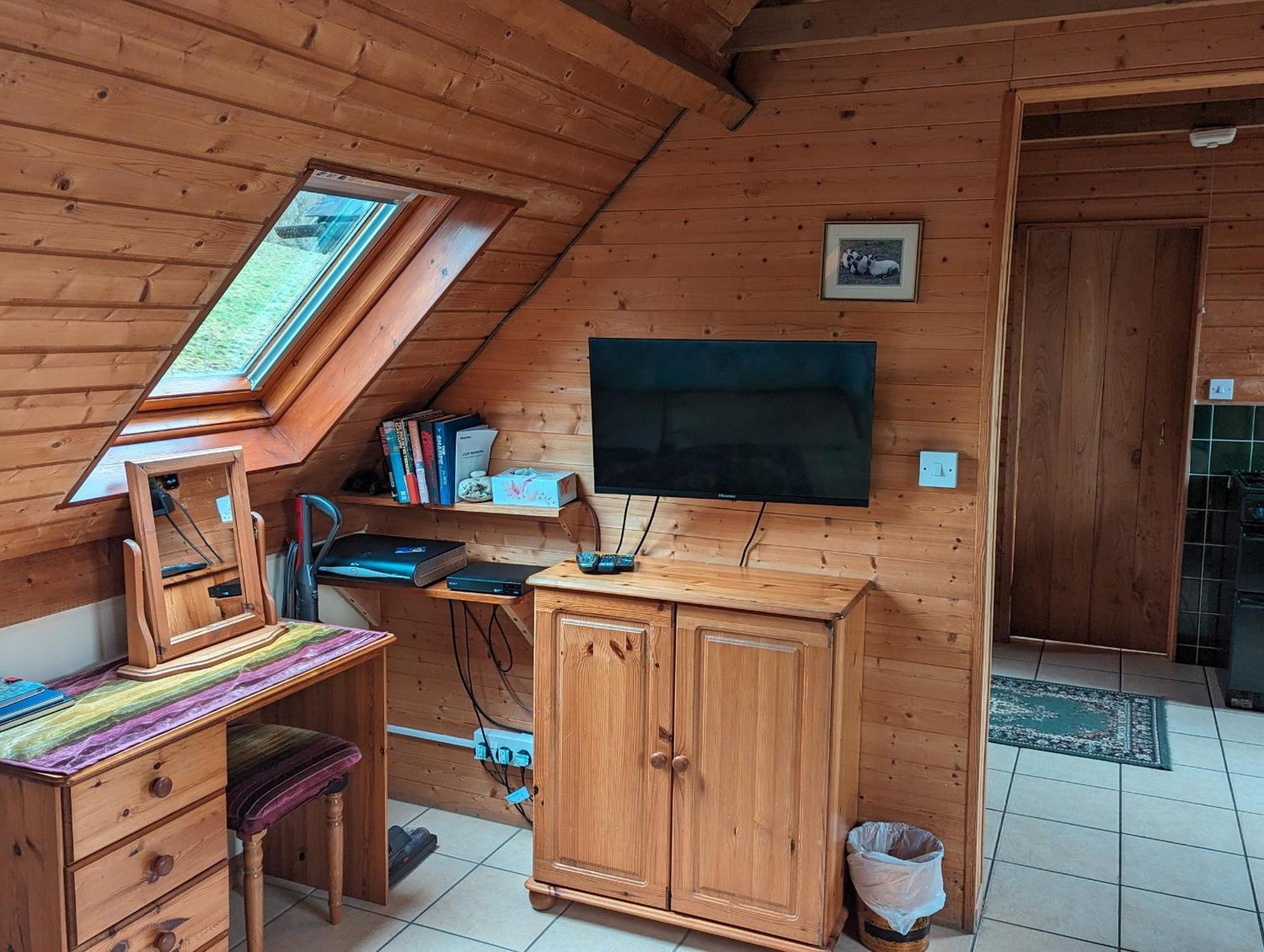 The Loft Apartment Llangunllo Exterior photo